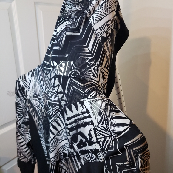 Clientele stretch black and white hoodie - Picture 7 of 8